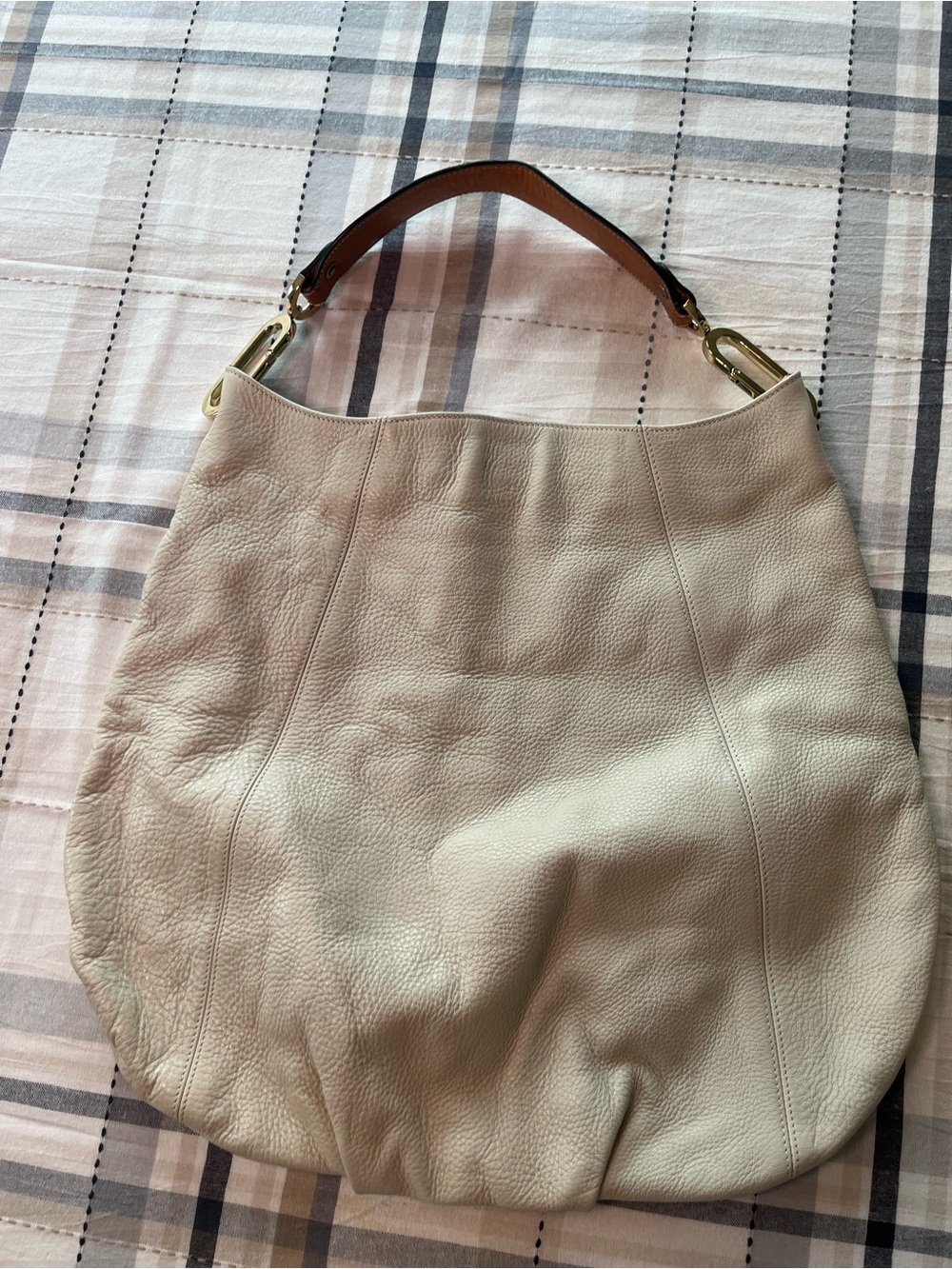 Cream Pebbled Vtg. Leather Hobo with Contrast Top Handle. Made in Italy